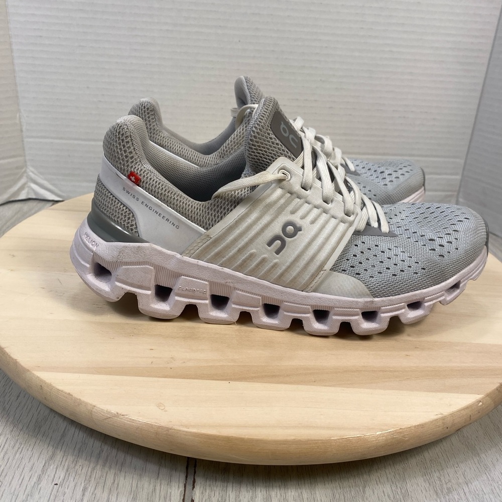 On Running Women's Athletic Shoes in Gray and Cream